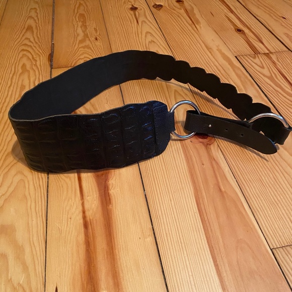 Olsen Leather Loop Belt - Picture 8 of 13